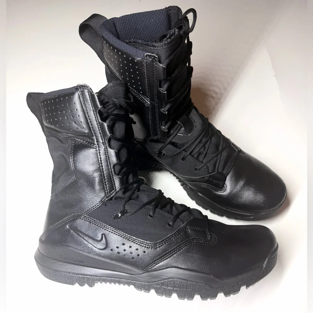 Nike SFB Field 2 8” Men’s Tactical Military Combat Boots Black  Size-12.5